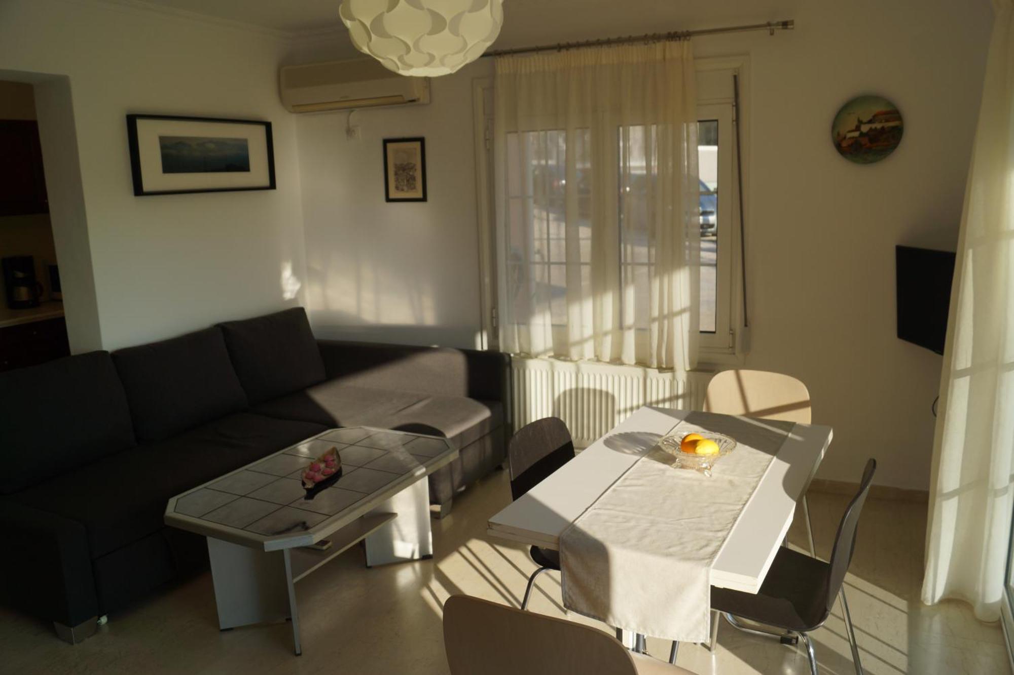 Τhe Sunny Apartments Igoemenitsa Buitenkant foto